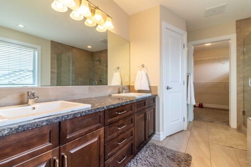 597 Aquitania Boulevard West, Lethbridge, AB - Indoor Photo Showing Bathroom