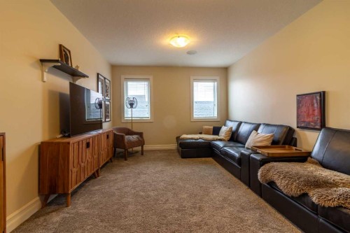 597 Aquitania Boulevard West, Lethbridge, AB - Indoor