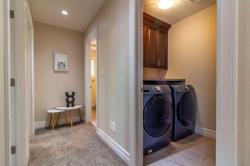 597 Aquitania Boulevard West, Lethbridge, AB - Indoor Photo Showing Laundry Room