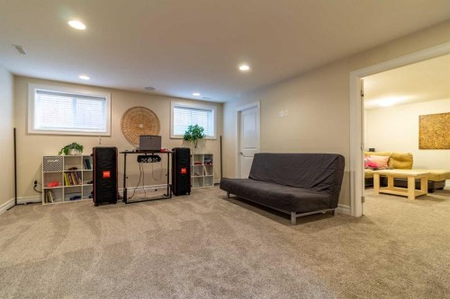 597 Aquitania Boulevard West, Lethbridge, AB - Indoor