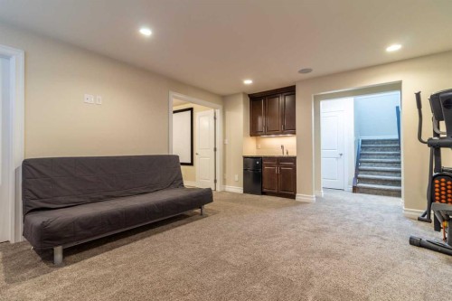 597 Aquitania Boulevard West, Lethbridge, AB - Indoor