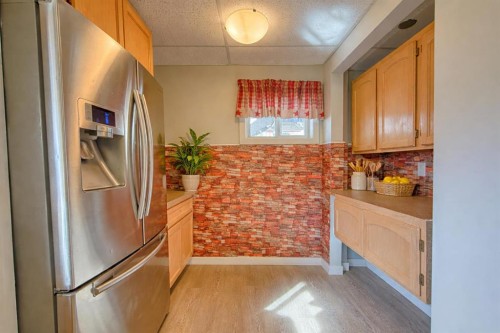 129 5 Avenue, Champion, AB - Indoor