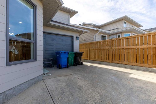 229 Coachwood Point West, Lethbridge, AB - Outdoor With Exterior