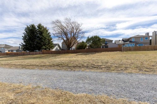 229 Coachwood Point West, Lethbridge, AB - Outdoor