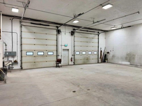 913 13 Ave, Coaldale, AB 