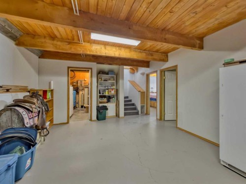 22057 Rg Rd 252, Aetna, AB - Indoor Photo Showing Other Room