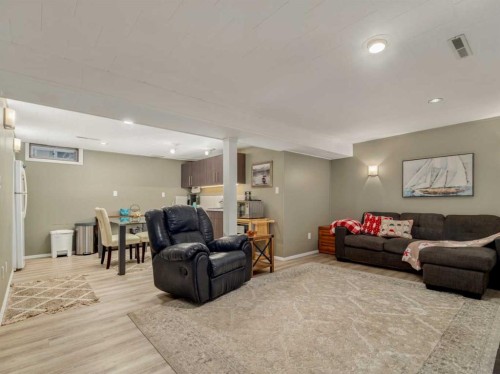 1707 Lakemount Boulevard South, Lethbridge, AB - Indoor Photo Showing Basement