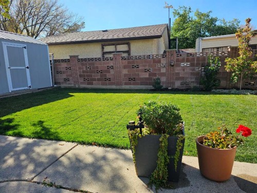 1707 Lakemount Boulevard South, Lethbridge, AB - Outdoor