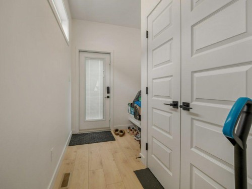 308 Uplands Boulevard North, Lethbridge, AB - Indoor Photo Showing Other Room