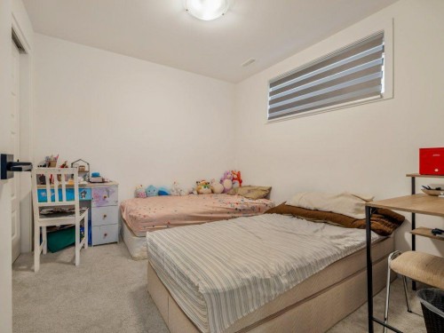 308 Uplands Boulevard North, Lethbridge, AB - Indoor Photo Showing Bedroom