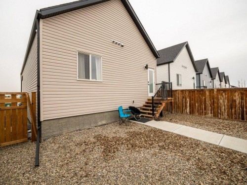 308 Uplands Boulevard North, Lethbridge, AB - Outdoor With Exterior