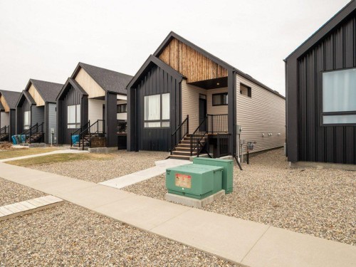 308 Uplands Boulevard North, Lethbridge, AB - Outdoor