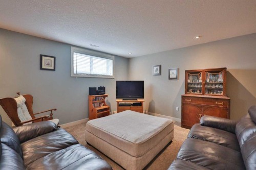 320 S 200 W, Raymond, AB - Indoor