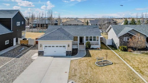 320 S 200 W, Raymond, AB - Outdoor With Facade