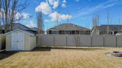 320 S 200 W, Raymond, AB - Outdoor