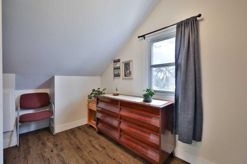 54 S 200 W, Raymond, AB - Indoor