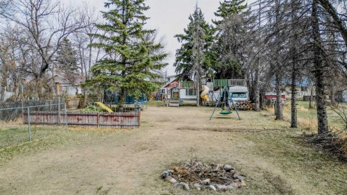 54 S 200 W, Raymond, AB - Outdoor