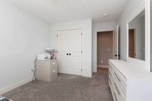 129 Sixmile Bend South, Lethbridge, AB - Indoor