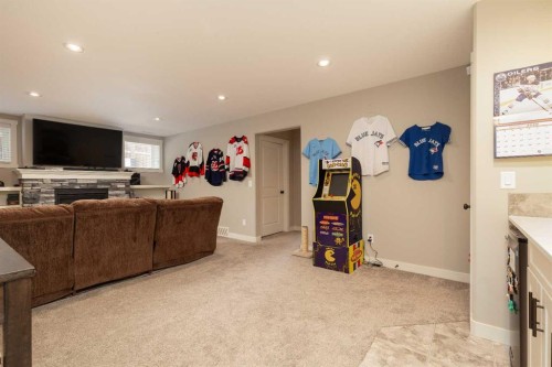 129 Sixmile Bend South, Lethbridge, AB - Indoor