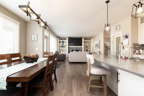 129 Sixmile Bend South, Lethbridge, AB - Indoor Photo Showing Dining Room