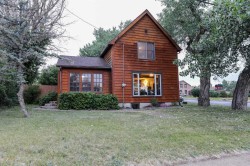 108 3 Street Warner, AB T0K 2L0