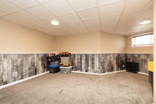 4405 Lake Drive, Coalhurst, AB - Indoor Photo Showing Other Room