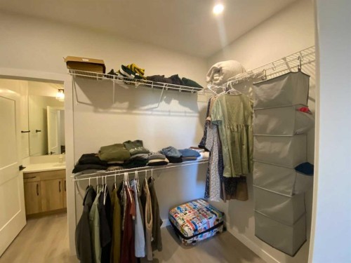 130 Prairie Gold St, Taber, AB - Indoor With Storage