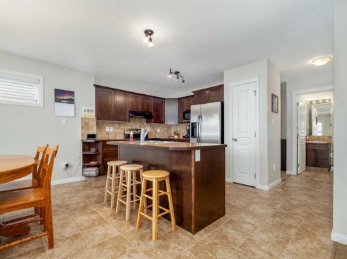 1601 Coalbanks Boulevard West, Lethbridge, AB - Indoor