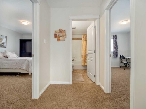 1601 Coalbanks Boulevard West, Lethbridge, AB - Indoor Photo Showing Bedroom