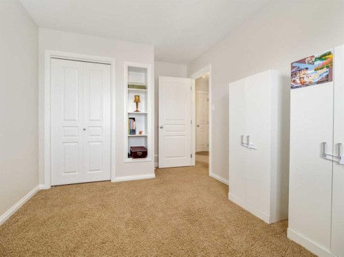 1601 Coalbanks Boulevard West, Lethbridge, AB - Indoor