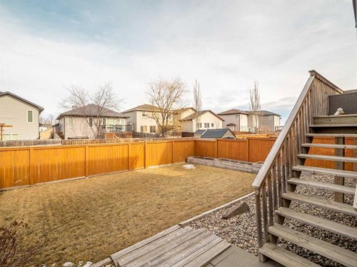1601 Coalbanks Boulevard West, Lethbridge, AB - Outdoor