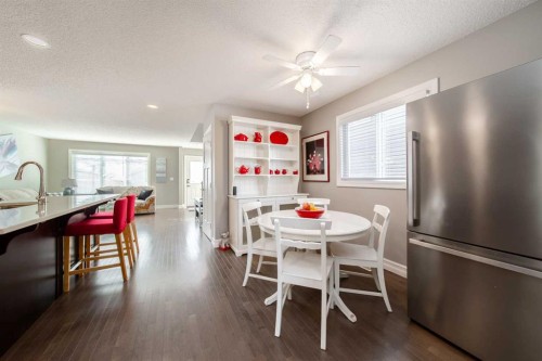 839 37 Avenue, Edmonton, AB - Indoor Photo Showing Dining Room