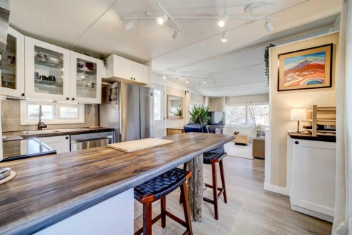 2-1410 43Rd Street, Lethbridge, AB 