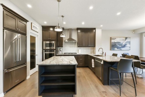 370 Magnolia Heath Se, Calgary, AB - Indoor Photo Showing Kitchen With Upgraded Kitchen