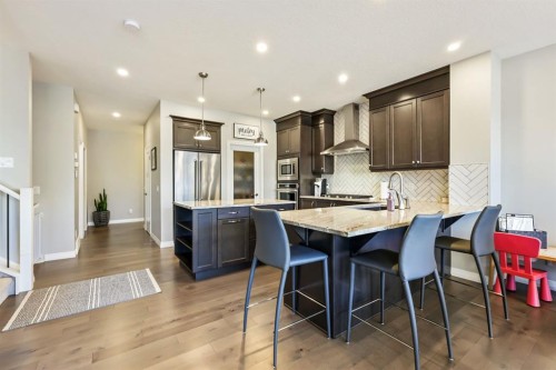 370 Magnolia Heath Se, Calgary, AB - Indoor
