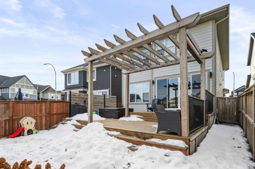 370 Magnolia Heath Se, Calgary, AB - Outdoor