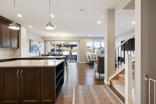370 Magnolia Heath Se, Calgary, AB - Indoor Photo Showing Kitchen With Upgraded Kitchen