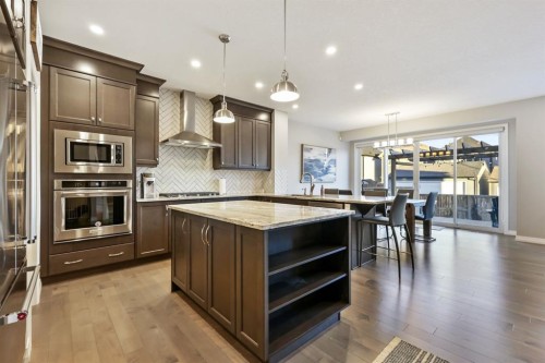 370 Magnolia Heath Se, Calgary, AB - Indoor Photo Showing Kitchen With Upgraded Kitchen