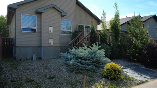 66 Coalbanks Gate West, Lethbridge, AB - Outdoor