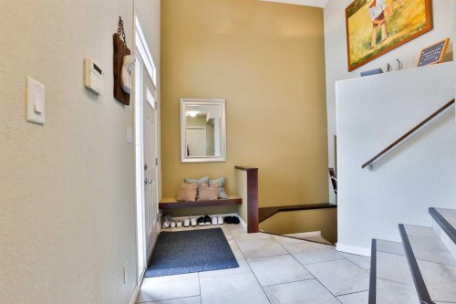 66 Coalbanks Gate West, Lethbridge, AB - Indoor Photo Showing Other Room