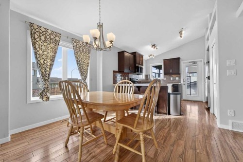 107 Keystone Terrace West, Lethbridge, AB - Indoor Photo Showing Dining Room