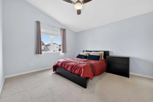 107 Keystone Terrace West, Lethbridge, AB - Indoor Photo Showing Bedroom