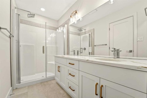 3109 44 Street South, Lethbridge, AB - Indoor Photo Showing Bathroom