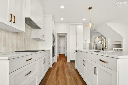 3109 44 Street South, Lethbridge, AB - Indoor Photo Showing Kitchen With Upgraded Kitchen