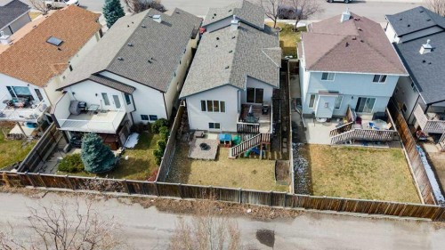 329 Grizzly Crescent North, Lethbridge, AB - Outdoor