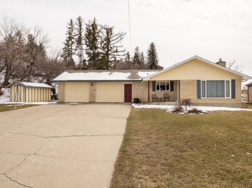 240 3 Avenue EAST Cardston, AB T0K 0K0