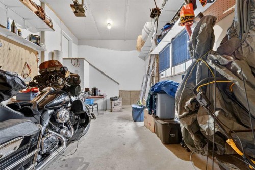 38 Harvard Crescent West, Lethbridge, AB - Indoor