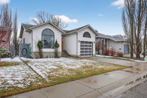 38 Harvard Crescent West, Lethbridge, AB - Outdoor