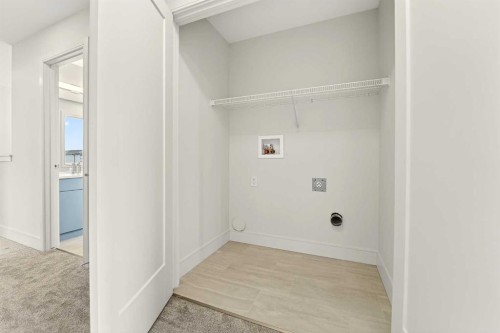 4517 31 Avenue South, Lethbridge, AB - Indoor Photo Showing Other Room