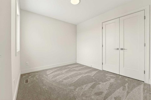 4517 31 Avenue South, Lethbridge, AB - Indoor Photo Showing Other Room